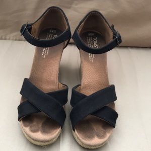 Toms wedges